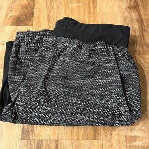 LuluLemon THE Short w/Liner 7.5” Inseam